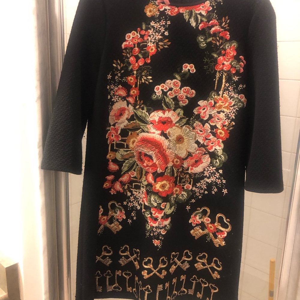 Imperial Black Dress with Floral  & Key Pattern Size Large